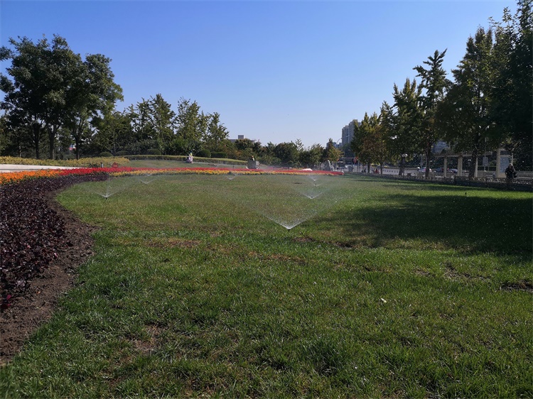 长安街西延线石景山路喷灌工程(图3)